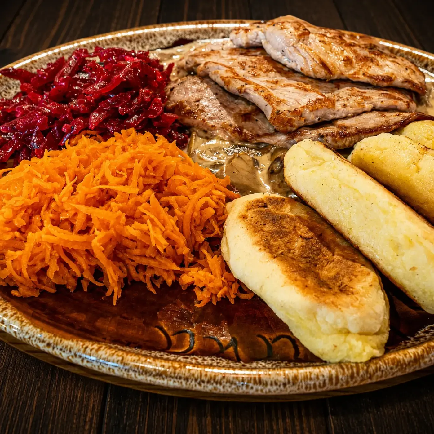 Polędwica w sosie borowikowym z moskolikami, Karczma U Wnuka Zakopane