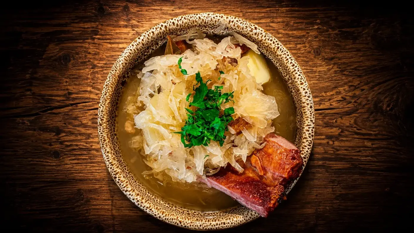 Tradiční kvasnice s uzeným žebírkem, Karczma U Wnuka v Zakopanem